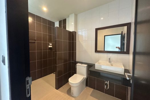 For RENT: ให้เช่า บ้านเดี่ยว ซอย อ่อนนุช 53 ทำเลดี 6 ห้องนอน เหมาะสำหรับครอบครัวใหญ่ Function ครบ พร้อมสระว่ายน้ำส่วนตัว 🏡