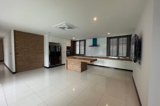 For RENT: ให้เช่า บ้านเดี่ยว ซอย อ่อนนุช 53 ทำเลดี 6 ห้องนอน เหมาะสำหรับครอบครัวใหญ่ Function ครบ พร้อมสระว่ายน้ำส่วนตัว 🏡