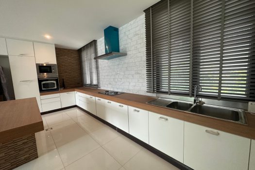 For RENT: ให้เช่า บ้านเดี่ยว ซอย อ่อนนุช 53 ทำเลดี 6 ห้องนอน เหมาะสำหรับครอบครัวใหญ่ Function ครบ พร้อมสระว่ายน้ำส่วนตัว 🏡