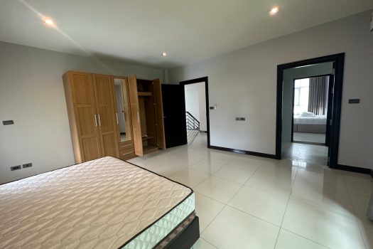 For RENT: ให้เช่า บ้านเดี่ยว ซอย อ่อนนุช 53 ทำเลดี 6 ห้องนอน เหมาะสำหรับครอบครัวใหญ่ Function ครบ พร้อมสระว่ายน้ำส่วนตัว 🏡