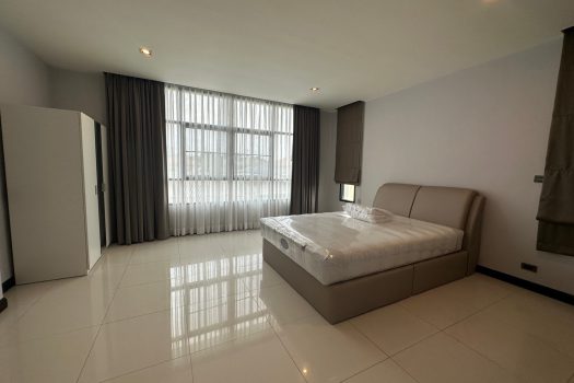 For RENT: ให้เช่า บ้านเดี่ยว ซอย อ่อนนุช 53 ทำเลดี 6 ห้องนอน เหมาะสำหรับครอบครัวใหญ่ Function ครบ พร้อมสระว่ายน้ำส่วนตัว 🏡