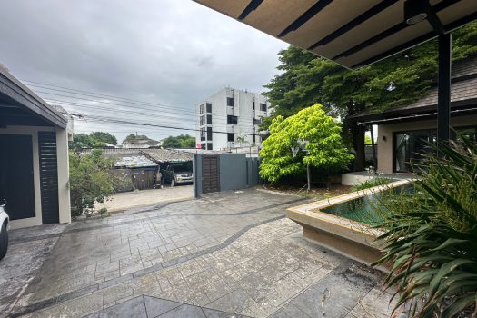 For RENT: ให้เช่า บ้านเดี่ยว ซอย อ่อนนุช 53 ทำเลดี 6 ห้องนอน เหมาะสำหรับครอบครัวใหญ่ Function ครบ พร้อมสระว่ายน้ำส่วนตัว 🏡