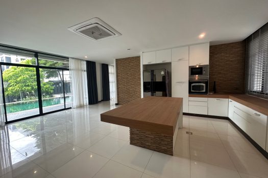 For RENT: ให้เช่า บ้านเดี่ยว ซอย อ่อนนุช 53 ทำเลดี 6 ห้องนอน เหมาะสำหรับครอบครัวใหญ่ Function ครบ พร้อมสระว่ายน้ำส่วนตัว 🏡