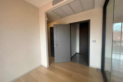 ขาย คอนโด Kalm Penthouse คอนโดหรู 2 ห้องนอน 2 ห้องน้ำ ทำเลดี ในซอยศูนย์วิจัย Pet Friendly