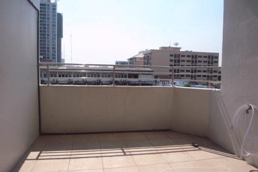 ขายคอนโด อารีย์ เพลส พหลโยธิน (ซ.อารีย์ 2) ราคาดีมากกก คอนโด ทำเลดี ใกล้ BTS อารีย์ เพียง 50 เมตร