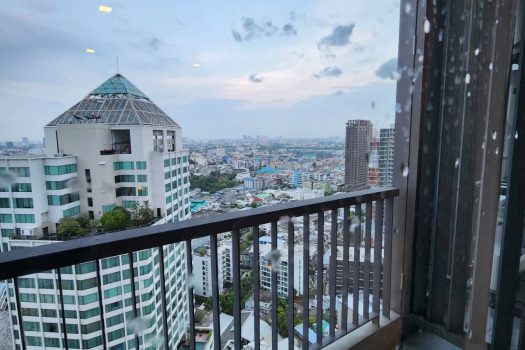 ขาย คอนโด Rhythm 44/1 ชั้น 26 2 ห้องนอน 1 ห้องน้ำ ห้องใหม่ไม่เคยเข้าอยู่