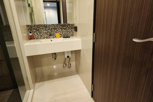 ขาย คอนโด Rhythm 44/1 ชั้น 26 2 ห้องนอน 1 ห้องน้ำ ห้องใหม่ไม่เคยเข้าอยู่