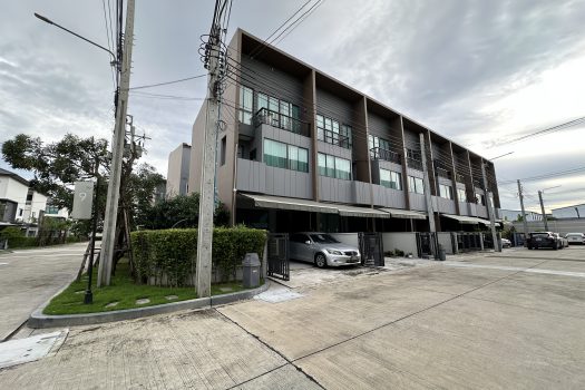 ขายราคาดีสุดในโครงการ ทาวน์โฮม 3 ชั้น โครงการ บ้านกลางเมือง The Edition พระราม 9 – พัฒนาการ บ้านสวย สภาพดีมาก ใกล้พระราม 9-พัฒนาการ เพียง 10 นาที 🌳