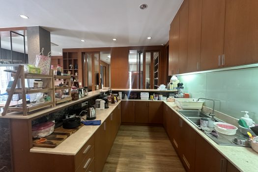 ขายบ้านหรู ตกแต่งสวย เพชรเกษม 88 พื้นที่ 475 ตร.วา พร้อมสระว่ายน้ำในตัว เหมาะกับครอบครัวขนาดใหญ่ เดินทางสะดวก เข้าออกได้หลายทาง