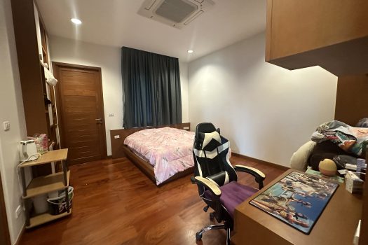 ขายบ้านหรู ตกแต่งสวย เพชรเกษม 88 พื้นที่ 475 ตร.วา พร้อมสระว่ายน้ำในตัว เหมาะกับครอบครัวขนาดใหญ่ เดินทางสะดวก เข้าออกได้หลายทาง