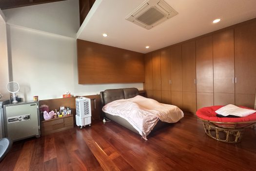 ขายบ้านหรู ตกแต่งสวย เพชรเกษม 88 พื้นที่ 475 ตร.วา พร้อมสระว่ายน้ำในตัว เหมาะกับครอบครัวขนาดใหญ่ เดินทางสะดวก เข้าออกได้หลายทาง