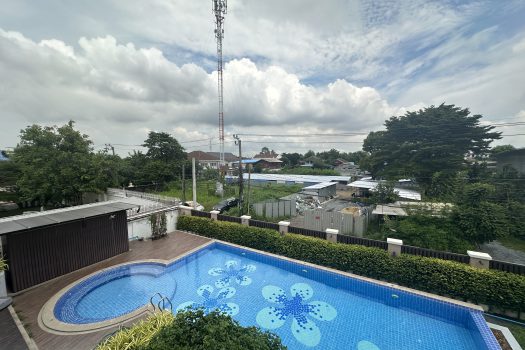 ขายบ้านหรู ตกแต่งสวย เพชรเกษม 88 พื้นที่ 475 ตร.วา พร้อมสระว่ายน้ำในตัว เหมาะกับครอบครัวขนาดใหญ่ เดินทางสะดวก เข้าออกได้หลายทาง