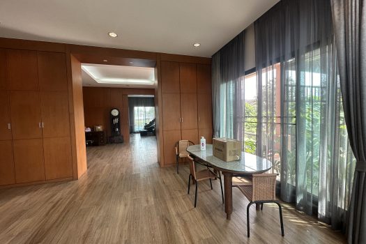 ขายบ้านหรู ตกแต่งสวย เพชรเกษม 88 พื้นที่ 475 ตร.วา พร้อมสระว่ายน้ำในตัว เหมาะกับครอบครัวขนาดใหญ่ เดินทางสะดวก เข้าออกได้หลายทาง