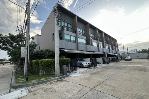 ขายราคาดีสุดในโครงการ ทาวน์โฮม 3 ชั้น โครงการ บ้านกลางเมือง The Edition พระราม 9 – พัฒนาการ บ้านสวย สภาพดีมาก ใกล้พระราม 9-พัฒนาการ เพียง 10 นาที 🌳