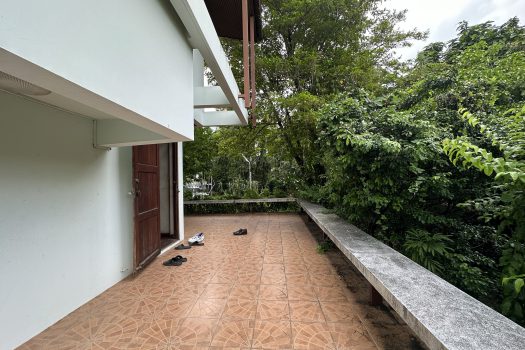 ขายที่ดินพร้อมสิ่งปลูกสร้างในซอยพหลโยธิน 2 เนื้อที่ 256 ตร.ว. เดินทางสะดวกมาก