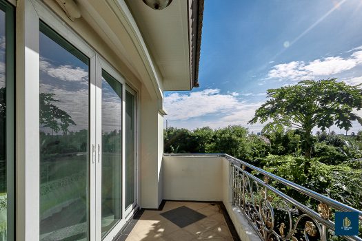 ขายบ้านเดี่ยวสร้างเอง 161.9 ตร.วา 5 ห้องนอน ใกล้ถนนกาญจนาภิเษก เหมาะสำหรับคนชอบบ้านที่ร่มรื่น เงียบสงบ มีพื้นที่ทำสวน ปลูกต้นไม้