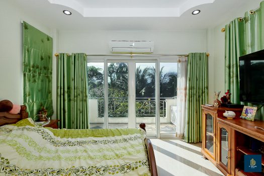 ขายบ้านเดี่ยวสร้างเอง 161.9 ตร.วา 5 ห้องนอน ใกล้ถนนกาญจนาภิเษก เหมาะสำหรับคนชอบบ้านที่ร่มรื่น เงียบสงบ มีพื้นที่ทำสวน ปลูกต้นไม้