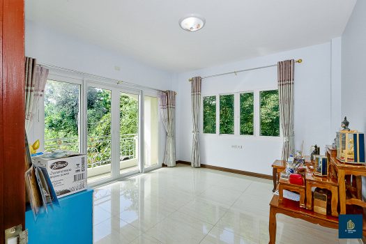 ขายบ้านเดี่ยวสร้างเอง 161.9 ตร.วา 5 ห้องนอน ใกล้ถนนกาญจนาภิเษก เหมาะสำหรับคนชอบบ้านที่ร่มรื่น เงียบสงบ มีพื้นที่ทำสวน ปลูกต้นไม้