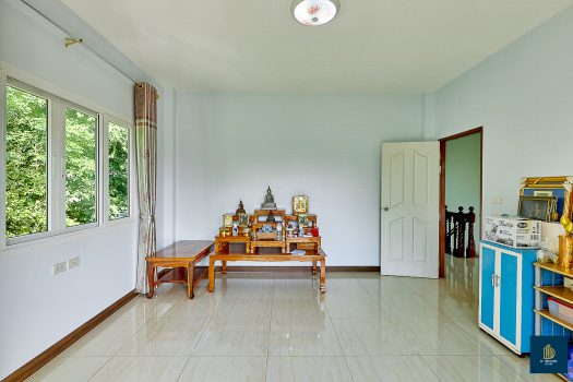 ขายบ้านเดี่ยวสร้างเอง 161.9 ตร.วา 5 ห้องนอน ใกล้ถนนกาญจนาภิเษก เหมาะสำหรับคนชอบบ้านที่ร่มรื่น เงียบสงบ มีพื้นที่ทำสวน ปลูกต้นไม้