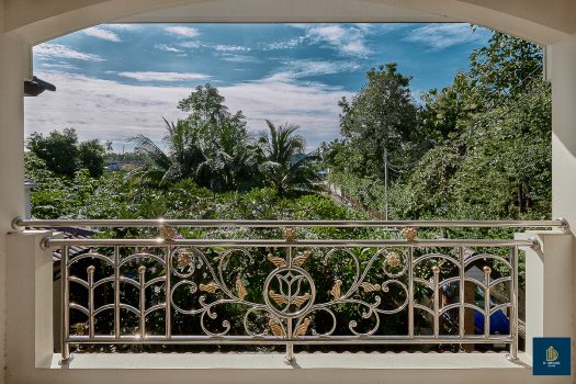 ขายบ้านเดี่ยวสร้างเอง 161.9 ตร.วา 5 ห้องนอน ใกล้ถนนกาญจนาภิเษก เหมาะสำหรับคนชอบบ้านที่ร่มรื่น เงียบสงบ มีพื้นที่ทำสวน ปลูกต้นไม้