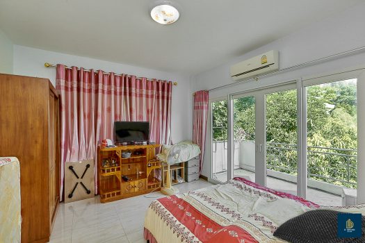 ขายบ้านเดี่ยวสร้างเอง 161.9 ตร.วา 5 ห้องนอน ใกล้ถนนกาญจนาภิเษก เหมาะสำหรับคนชอบบ้านที่ร่มรื่น เงียบสงบ มีพื้นที่ทำสวน ปลูกต้นไม้