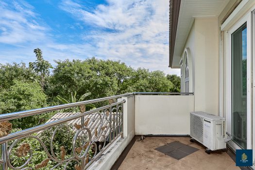 ขายบ้านเดี่ยวสร้างเอง 161.9 ตร.วา 5 ห้องนอน ใกล้ถนนกาญจนาภิเษก เหมาะสำหรับคนชอบบ้านที่ร่มรื่น เงียบสงบ มีพื้นที่ทำสวน ปลูกต้นไม้