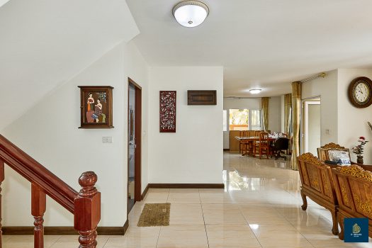 ขายบ้านเดี่ยวสร้างเอง 161.9 ตร.วา 5 ห้องนอน ใกล้ถนนกาญจนาภิเษก เหมาะสำหรับคนชอบบ้านที่ร่มรื่น เงียบสงบ มีพื้นที่ทำสวน ปลูกต้นไม้