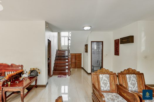 ขายบ้านเดี่ยวสร้างเอง 161.9 ตร.วา 5 ห้องนอน ใกล้ถนนกาญจนาภิเษก เหมาะสำหรับคนชอบบ้านที่ร่มรื่น เงียบสงบ มีพื้นที่ทำสวน ปลูกต้นไม้