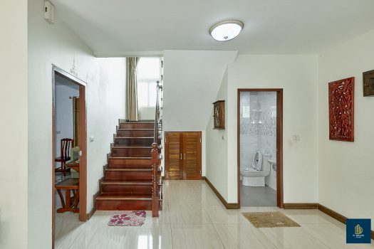 ขายบ้านเดี่ยวสร้างเอง 161.9 ตร.วา 5 ห้องนอน ใกล้ถนนกาญจนาภิเษก เหมาะสำหรับคนชอบบ้านที่ร่มรื่น เงียบสงบ มีพื้นที่ทำสวน ปลูกต้นไม้