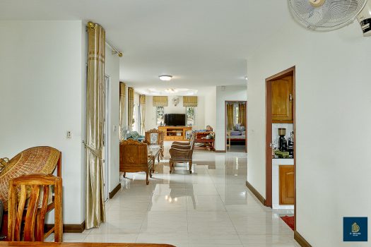 ขายบ้านเดี่ยวสร้างเอง 161.9 ตร.วา 5 ห้องนอน ใกล้ถนนกาญจนาภิเษก เหมาะสำหรับคนชอบบ้านที่ร่มรื่น เงียบสงบ มีพื้นที่ทำสวน ปลูกต้นไม้