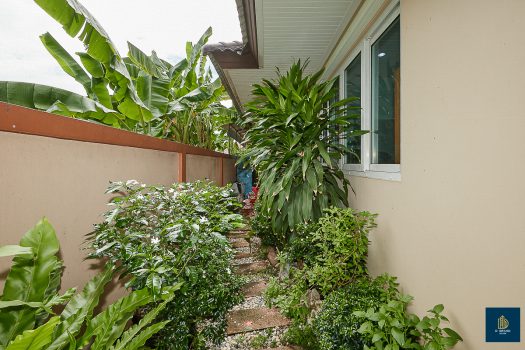 ขายบ้านเดี่ยวสร้างเอง 161.9 ตร.วา 5 ห้องนอน ใกล้ถนนกาญจนาภิเษก เหมาะสำหรับคนชอบบ้านที่ร่มรื่น เงียบสงบ มีพื้นที่ทำสวน ปลูกต้นไม้