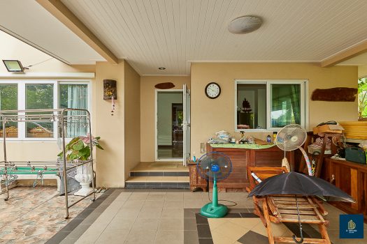 ขายบ้านเดี่ยวสร้างเอง 161.9 ตร.วา 5 ห้องนอน ใกล้ถนนกาญจนาภิเษก เหมาะสำหรับคนชอบบ้านที่ร่มรื่น เงียบสงบ มีพื้นที่ทำสวน ปลูกต้นไม้