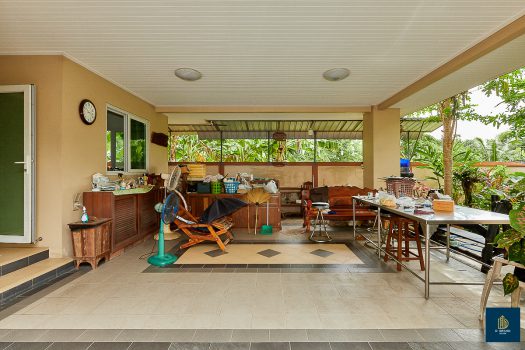 ขายบ้านเดี่ยวสร้างเอง 161.9 ตร.วา 5 ห้องนอน ใกล้ถนนกาญจนาภิเษก เหมาะสำหรับคนชอบบ้านที่ร่มรื่น เงียบสงบ มีพื้นที่ทำสวน ปลูกต้นไม้