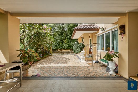 ขายบ้านเดี่ยวสร้างเอง 161.9 ตร.วา 5 ห้องนอน ใกล้ถนนกาญจนาภิเษก เหมาะสำหรับคนชอบบ้านที่ร่มรื่น เงียบสงบ มีพื้นที่ทำสวน ปลูกต้นไม้