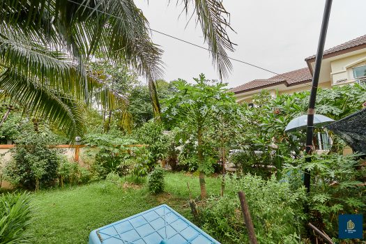 ขายบ้านเดี่ยวสร้างเอง 161.9 ตร.วา 5 ห้องนอน ใกล้ถนนกาญจนาภิเษก เหมาะสำหรับคนชอบบ้านที่ร่มรื่น เงียบสงบ มีพื้นที่ทำสวน ปลูกต้นไม้