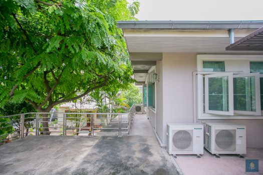 ขายด่วนมาก บ้านเดี่ยว 2 ชั้น ทำเลดี ซอยลาดพร้าว 48 เข้าออกได้หลายทาง 160 ตร.วา ใกล้ สถานีสุทธิสาร และ สถานีภาวนา