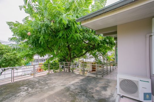 ขายด่วนมาก บ้านเดี่ยว 2 ชั้น ทำเลดี ซอยลาดพร้าว 48 เข้าออกได้หลายทาง 160 ตร.วา ใกล้ สถานีสุทธิสาร และ สถานีภาวนา