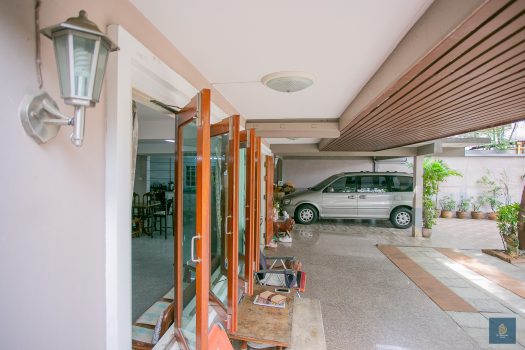 ขายด่วนมาก บ้านเดี่ยว 2 ชั้น ทำเลดี ซอยลาดพร้าว 48 เข้าออกได้หลายทาง 160 ตร.วา ใกล้ สถานีสุทธิสาร และ สถานีภาวนา