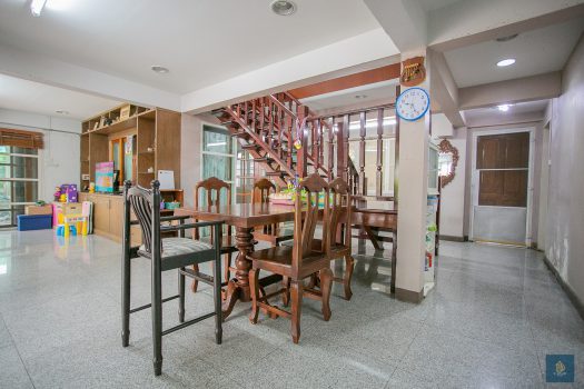 ขายด่วนมาก บ้านเดี่ยว 2 ชั้น ทำเลดี ซอยลาดพร้าว 48 เข้าออกได้หลายทาง 160 ตร.วา ใกล้ สถานีสุทธิสาร และ สถานีภาวนา