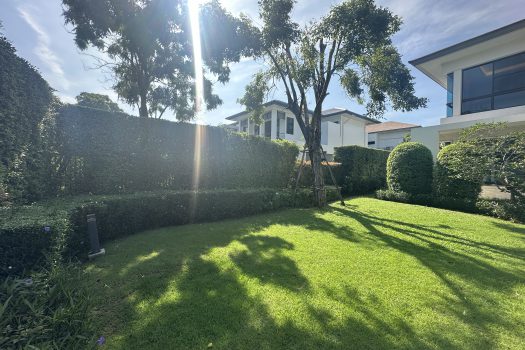 ขายบ้านสุดหรู ลดาวัลย์ รัตนาธิเบศร์ 4 ห้องนอน 4 ห้องน้ำ 208 ตร.ว. บ้านสวย สภาพมือ 1