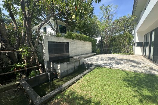 ขายบ้านสุดหรู ลดาวัลย์ รัตนาธิเบศร์ 4 ห้องนอน 4 ห้องน้ำ 208 ตร.ว. บ้านสวย สภาพมือ 1