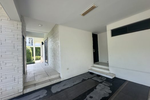 ขายบ้านสุดหรู ลดาวัลย์ รัตนาธิเบศร์ 4 ห้องนอน 4 ห้องน้ำ 208 ตร.ว. บ้านสวย สภาพมือ 1