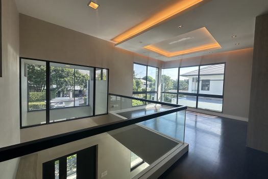 ขายบ้านสุดหรู ลดาวัลย์ รัตนาธิเบศร์ 4 ห้องนอน 4 ห้องน้ำ 208 ตร.ว. บ้านสวย สภาพมือ 1