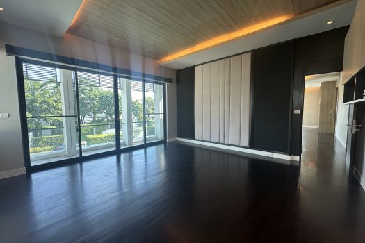 ขายบ้านสุดหรู ลดาวัลย์ รัตนาธิเบศร์ 4 ห้องนอน 4 ห้องน้ำ 208 ตร.ว. บ้านสวย สภาพมือ 1