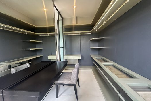 ขายบ้านสุดหรู ลดาวัลย์ รัตนาธิเบศร์ 4 ห้องนอน 4 ห้องน้ำ 208 ตร.ว. บ้านสวย สภาพมือ 1