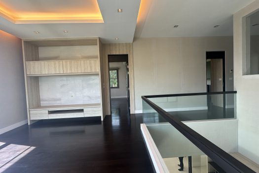 ขายบ้านสุดหรู ลดาวัลย์ รัตนาธิเบศร์ 4 ห้องนอน 4 ห้องน้ำ 208 ตร.ว. บ้านสวย สภาพมือ 1