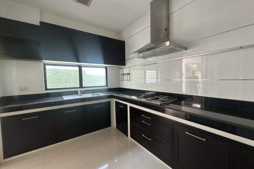 ขายบ้านสุดหรู ลดาวัลย์ รัตนาธิเบศร์ 4 ห้องนอน 4 ห้องน้ำ 208 ตร.ว. บ้านสวย สภาพมือ 1