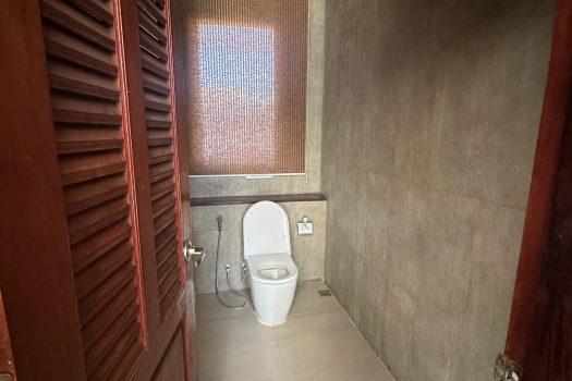 ขายด่วน บ้านสวย ร่มรื่น สไตล์รีสอร์ท พร้อมสระว่ายน้ำในตัว ซอย ศรีนครินทร์ 45 ทำเลดี เข้าออกได้หลายทาง 🏡