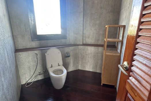 ขายด่วน บ้านสวย ร่มรื่น สไตล์รีสอร์ท พร้อมสระว่ายน้ำในตัว ซอย ศรีนครินทร์ 45 ทำเลดี เข้าออกได้หลายทาง 🏡