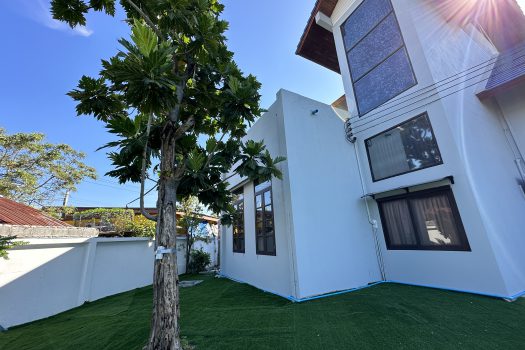 ขายด่วน บ้านสวย ร่มรื่น สไตล์รีสอร์ท พร้อมสระว่ายน้ำในตัว ซอย ศรีนครินทร์ 45 ทำเลดี เข้าออกได้หลายทาง 🏡